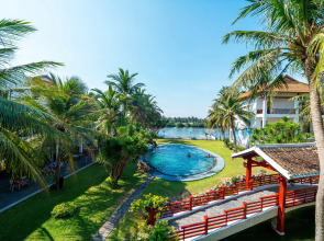 River Beach Resort and Residences