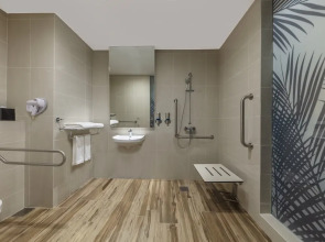 Holiday Inn Express Kota Kinabalu City Centre by IHG