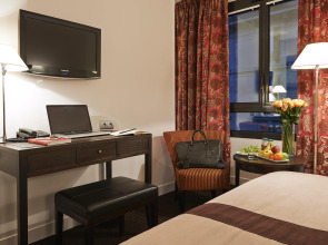 Plaza Tour Eiffel Hotel