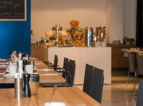 Bayer 89 Vi Vadi Hotel