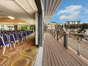 Holiday Inn London Brentford Lock by IHG