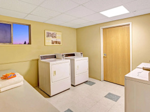 Ramada by Wyndham Anchorage