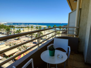 Les Palmiers Beach Hotel