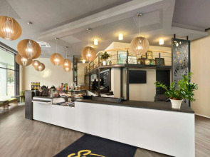 Super 8 by Wyndham Munich City West