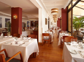 The Residence at Vila Porto Mare