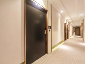 Hound Hotel Seomyeon - Bumcheon