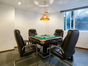 Отель Crowne Plaza Resort Sanya Bay