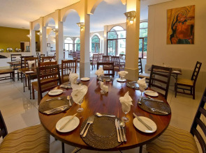 Victoria Falls Rainbow Hotel