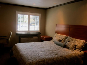 Deluxe Inn Redwood City