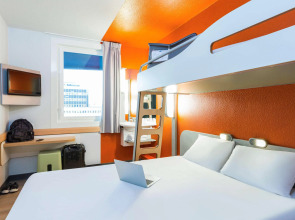 Отель ibis budget Paris Porte de Montmartre