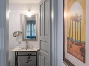 Delight Deluxe Hotel