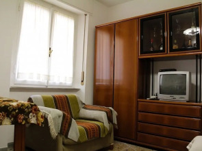 Guest House - Rooms Rent Cisanello