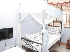 Arusha Giraffe Lodge