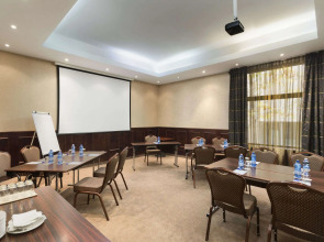 Ramada Hotel & Suites by Wyndham Bucharest North