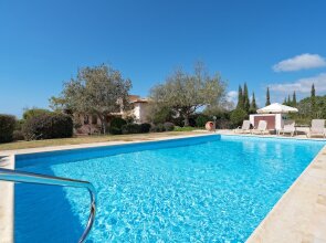 3 bedroom villa Dionysos 373 with private pool and pretty garden, Peaceful location within Aphrodite Hills Resort