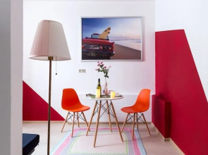 Апартаменты и студия RedHouse