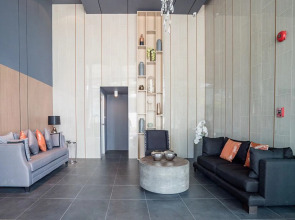 6th Avenue Surin Beach