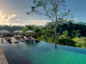 Курорт Komaneka at Tanggayuda