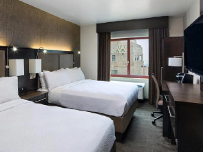 Holiday Inn Manhattan Financial District