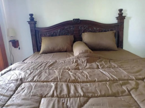 Sekumpul Local House