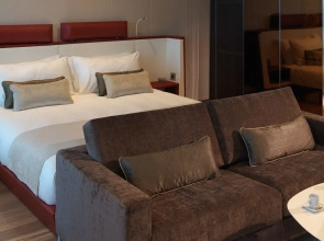 Sunborn Gibraltar Yacht Hotel Resort