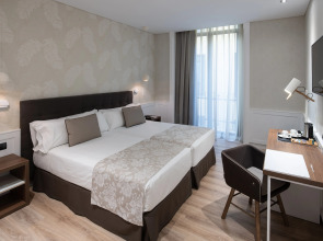 Catalonia Puerta del Sol