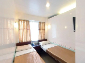 Cosmic Guest House (Managed by Koalabeds Group)