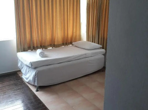 Porterhouse Beach Hotel