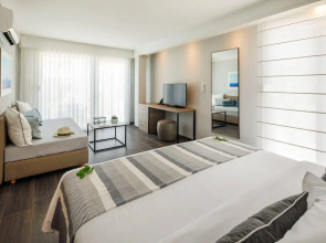 Gava Waterman Milna Resort