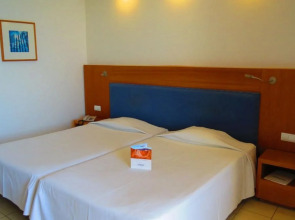 Alfamar Beach & Sport Resort