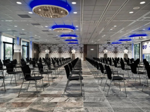 Haven Hotel Rotterdam, Curio Collection by Hilton