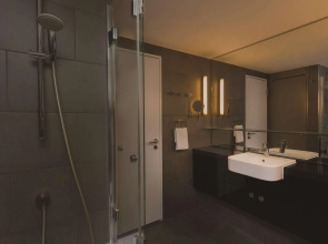 Adina Apartment Hotel Berlin Hackescher Markt