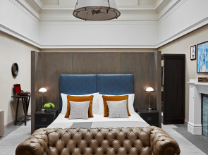 Kimpton Charlotte Square by IHG