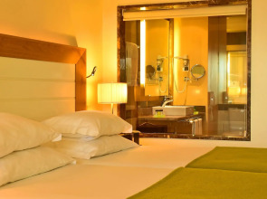 Pestana Promenade Ocean Resort Hotel