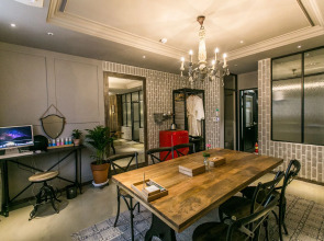 February Hotel The Signature Dongseongro