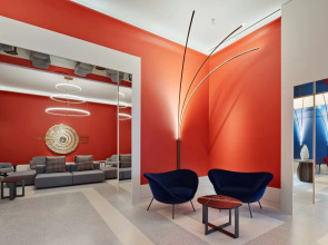 De Bonart Naples, Curio Collection by Hilton