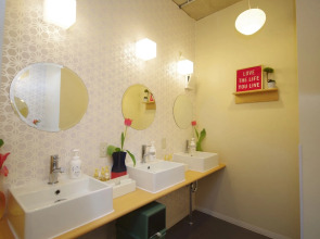 Tora Hotel Asakusa - Hostel