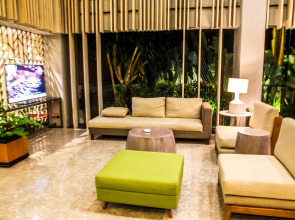 Отель The Nest Hotel Nusa Dua