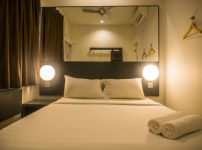 Tune Hotel KLIA Aeropolis