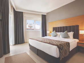 Ramada Hotel & Suites by Wyndham Kusadasi