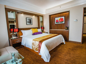 Nanyang King's Gate Hotel - Free Shuttle Service to Canton Fair