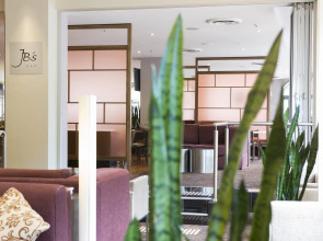 Furama Darling Harbour