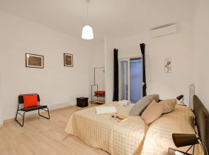 Ravanas 314 Bari Near Station