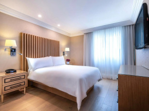 Beverly Hills Plaza Hotel & Spa