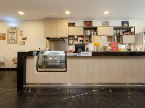 Worldview Grand Hotel