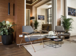 Dominic Smart & Luxury Suites Parliament