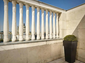 Отель Al Habtoor Palace