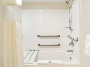 Super 8 by Wyndham Orlando International Drive