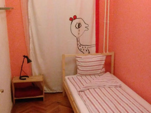 Pal's Hostel & Apartments