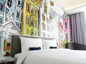 YELLO Hotel Harmoni Jakarta